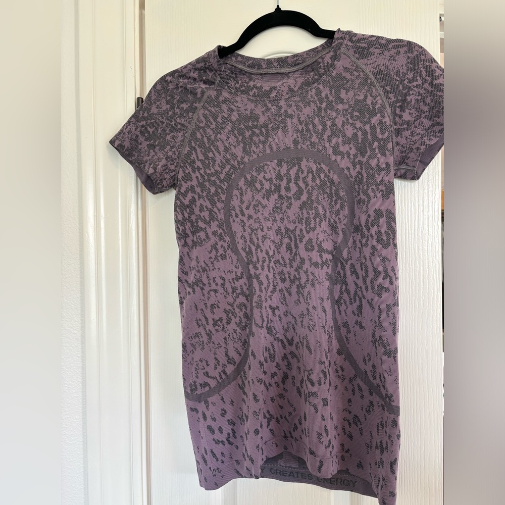 lululemon Swiftly Tech Hip Length Short Sleeve
